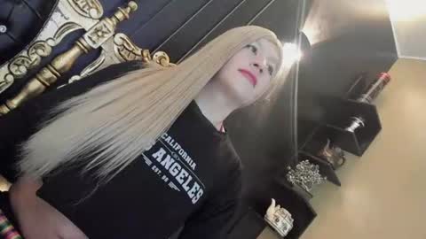 zalir_666 online show from August 11, 4:47 am