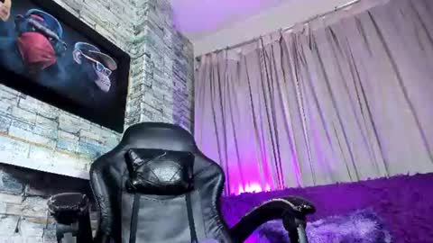 Zamara Kleii online show from August 15, 9:24 am