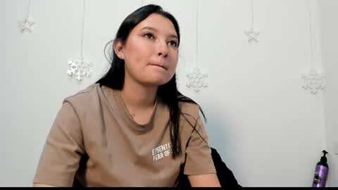 zammii69 online show from August 3, 9:00 pm
