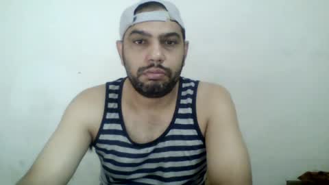 zango121 online show from August 12, 3:31 am