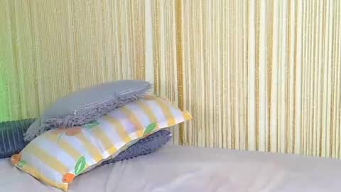 Zara Lae online show from August 2, 8:38 pm