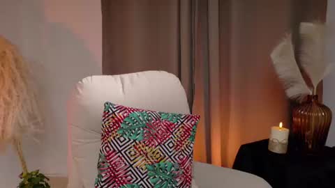 Zara Nova online show from August 2, 4:14 pm