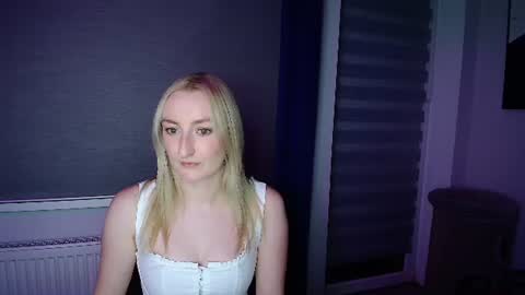 zaraallure online show from August 15, 9:30 pm