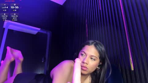 zarablazze_ online show from August 14, 3:37 pm