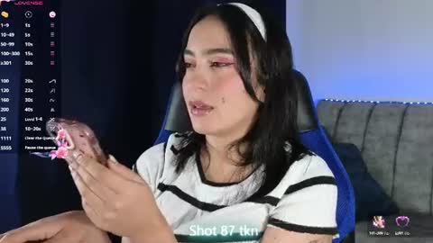 zaradames_ online show from August 9, 1:06 am