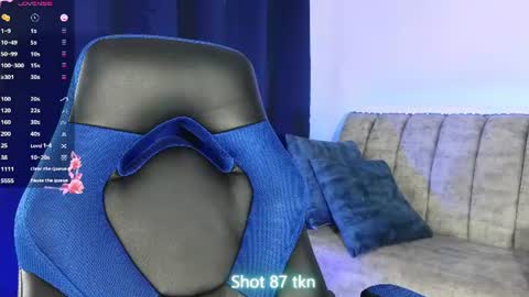 zaradames_ online show from August 9, 3:18 am