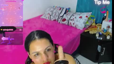 zaraluxx online show from July 26, 3:11 am