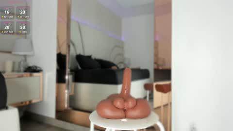 zarell_roa online show from August 14, 1:20 am