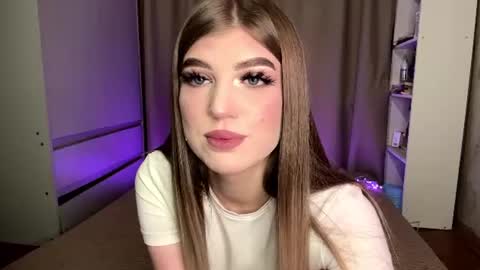 Adelia online show from August 14, 3:48 pm