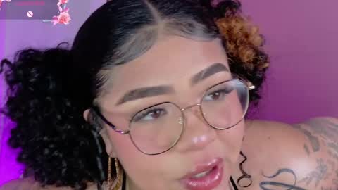 zaya_1 online show from May 28, 2:20 pm