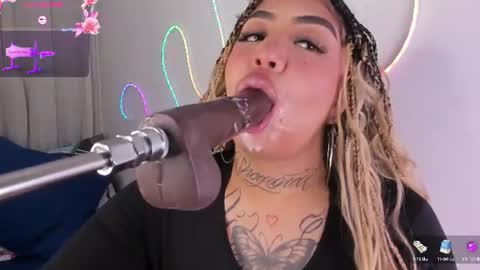 zaya_1 online show from June 19, 2:17 pm