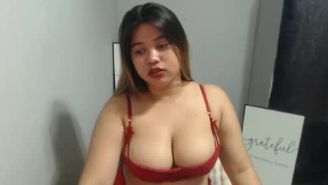 Zeeel   online show from June 15, 6:28 pm