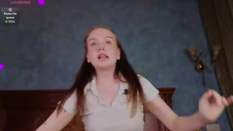 Emilia online show from August 7, 3:50 am