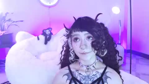      online show from August 14, 9:57 am