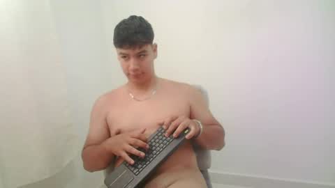 zeus_183 online show from July 26, 4:12 pm