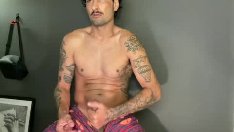 zeusdelicious online show from August 6, 2:54 am