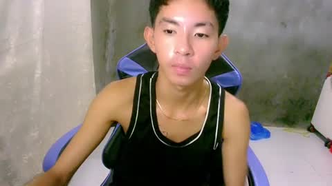 zian_smithx online show from April 27, 6:13 pm