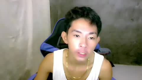 zian_smithx online show from May 8, 6:32 pm