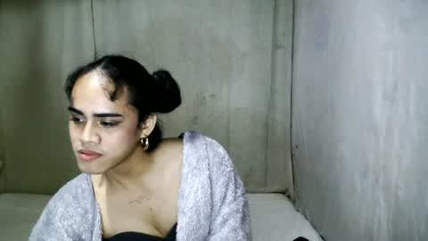 zianzamora4 online show from July 26, 6:57 pm