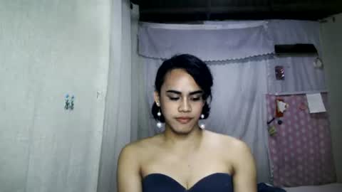 zianzamora4 online show from August 14, 4:54 pm