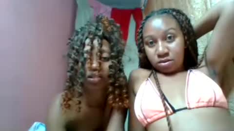 zinaely39 online show from August 8, 6:30 pm