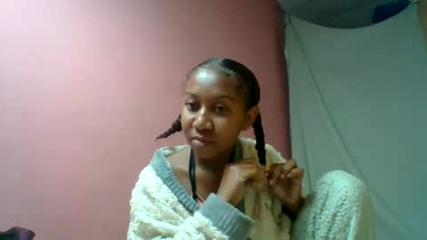 zinaely39 online show from August 11, 3:30 am