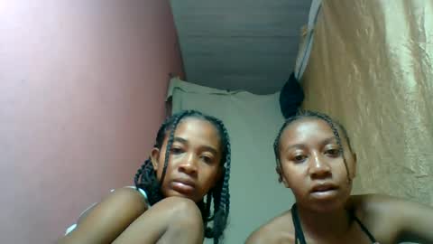 zinaely39 online show from August 15, 12:53 pm