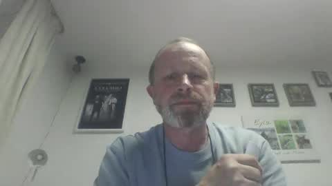 Zippi online show from May 3, 7:19 pm