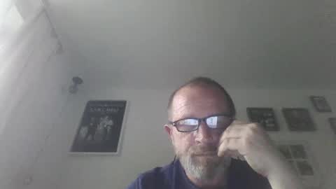 Zippi online show from May 11, 5:04 pm