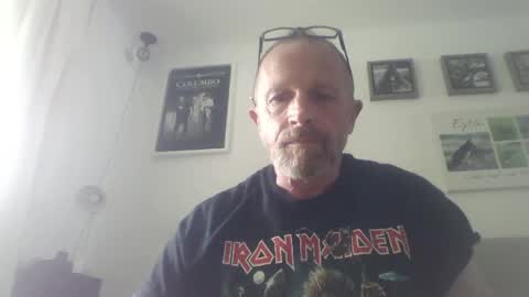 Zippi online show from May 17, 1:23 pm