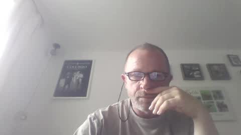 Zippi online show from June 7, 9:36 am