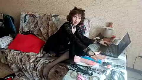 zluchka  online show from June 27, 2:20 pm