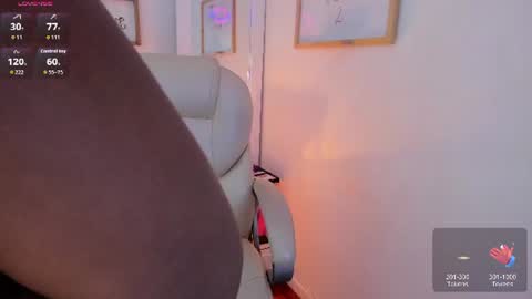 Zobe Love online show from August 5, 5:22 pm