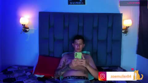 zoe_axel1 online show from August 15, 7:51 pm
