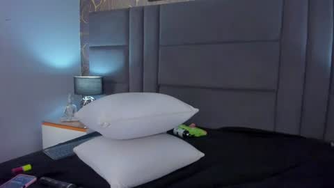 zoe_blosson online show from August 13, 7:39 pm