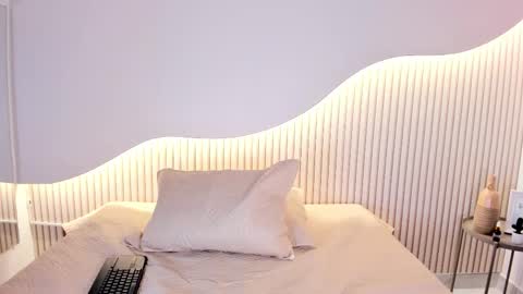 zoe_blunt_ online show from February 19, 12:14 pm
