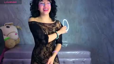 zoe_ch_ online show from July 31, 6:30 am