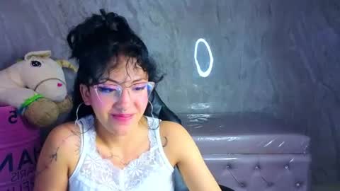 zoe_ch_ online show from August 1, 5:24 am