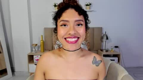 zoe_gruber online show from July 24, 1:30 am