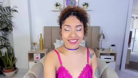 zoe_gruber online show from August 9, 1:17 am