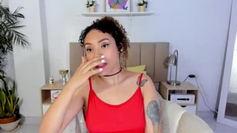 zoe_gruber online show from August 15, 4:16 am