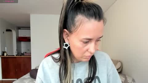 zoe_jeane_beker online show from July 26, 10:48 pm