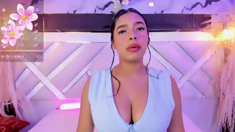 Zoey  online show from August 7, 5:29 am