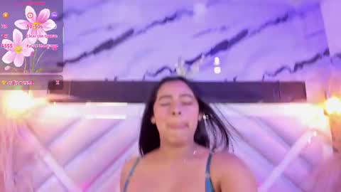 Zoey  online show from August 16, 4:49 am