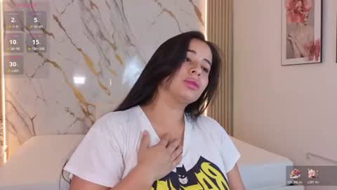 zoe_longhair online show from August 12, 11:18 pm
