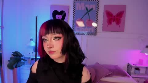 Zoe Lynch online show from August 10, 12:28 pm