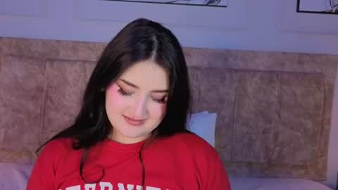 zoe_moon__ online show from August 3, 1:29 pm
