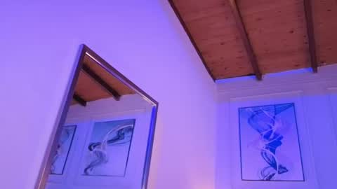 zoe_moon__ online show from August 6, 4:39 pm