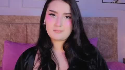 zoe_moon__ online show from August 9, 1:01 pm