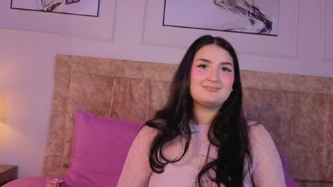 zoe_moon__ online show from August 14, 3:26 pm